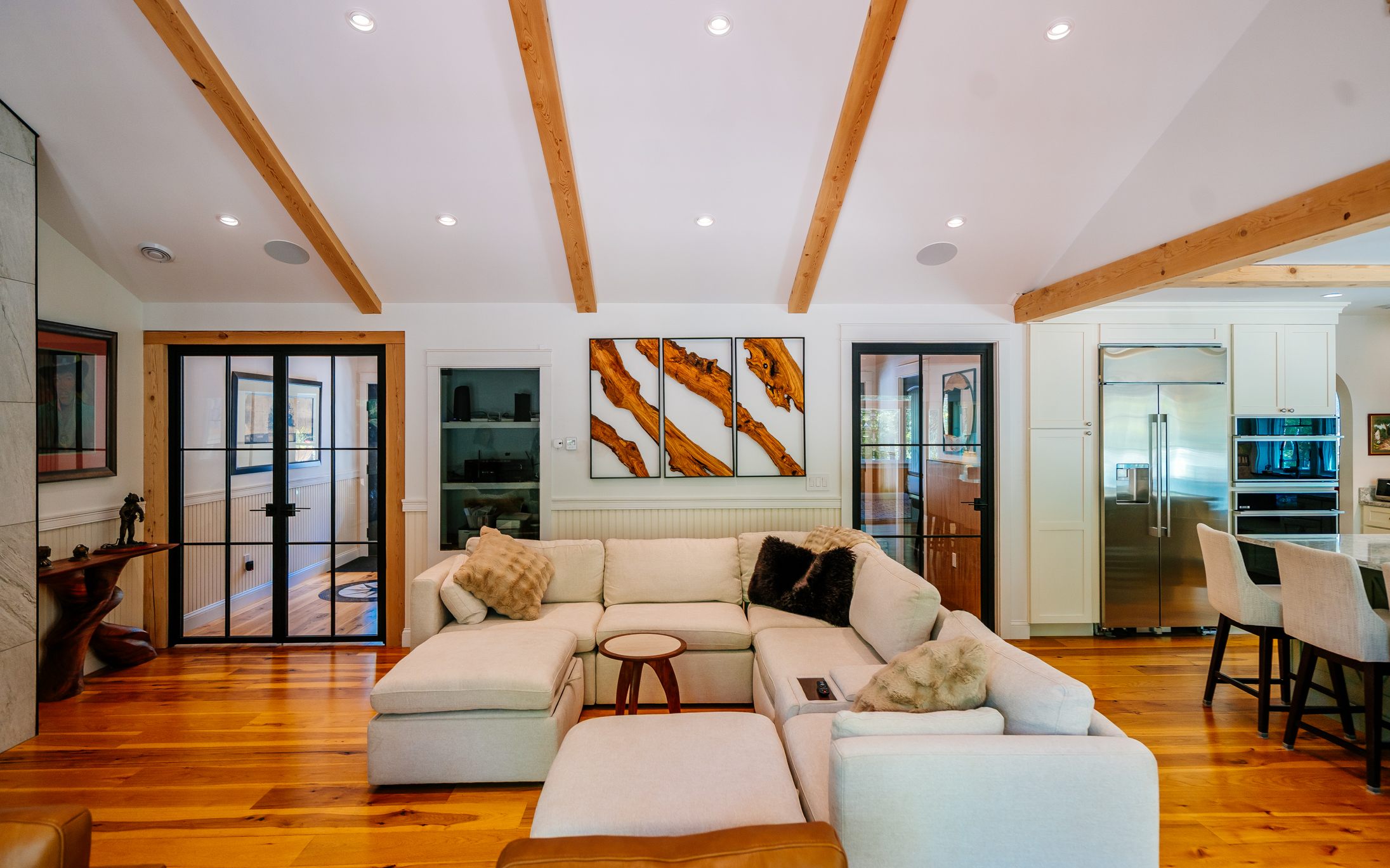 Vaulted Great Room & Contemporary Timber Accents